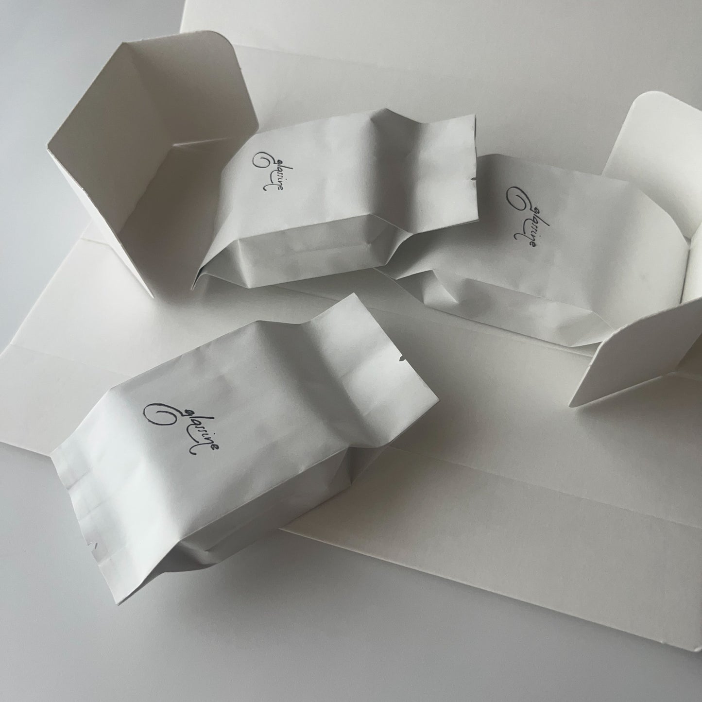 アルミ蒸着袋　マットホワイト